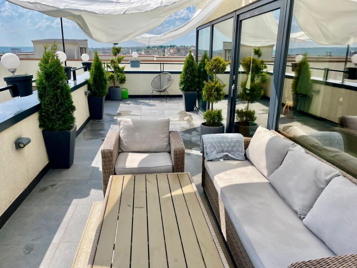 Penthouse Exclusive View , Iasi Apartment Bagian luar foto