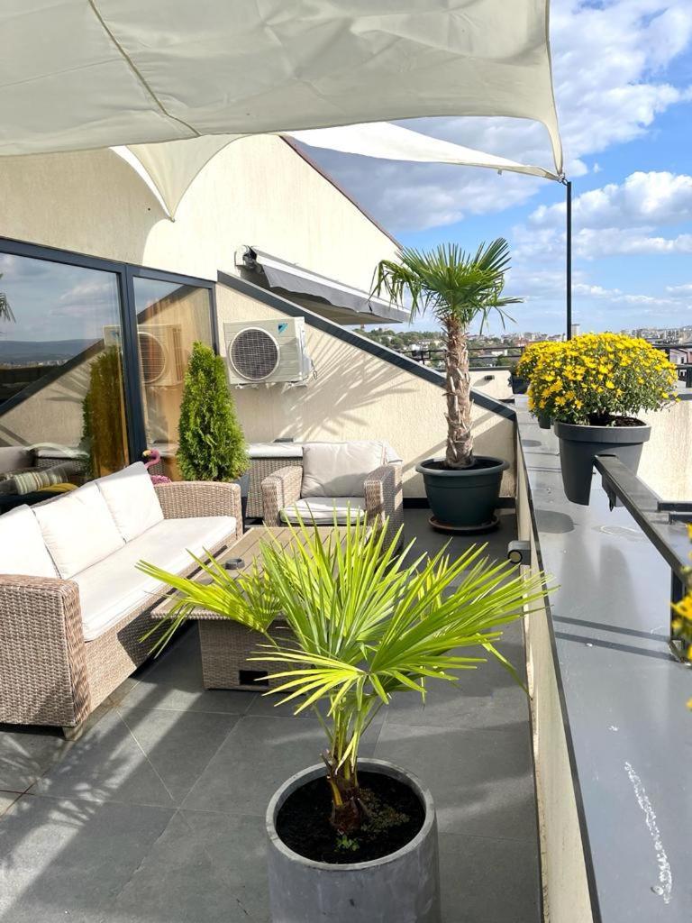 Penthouse Exclusive View , Iasi Apartment Bagian luar foto