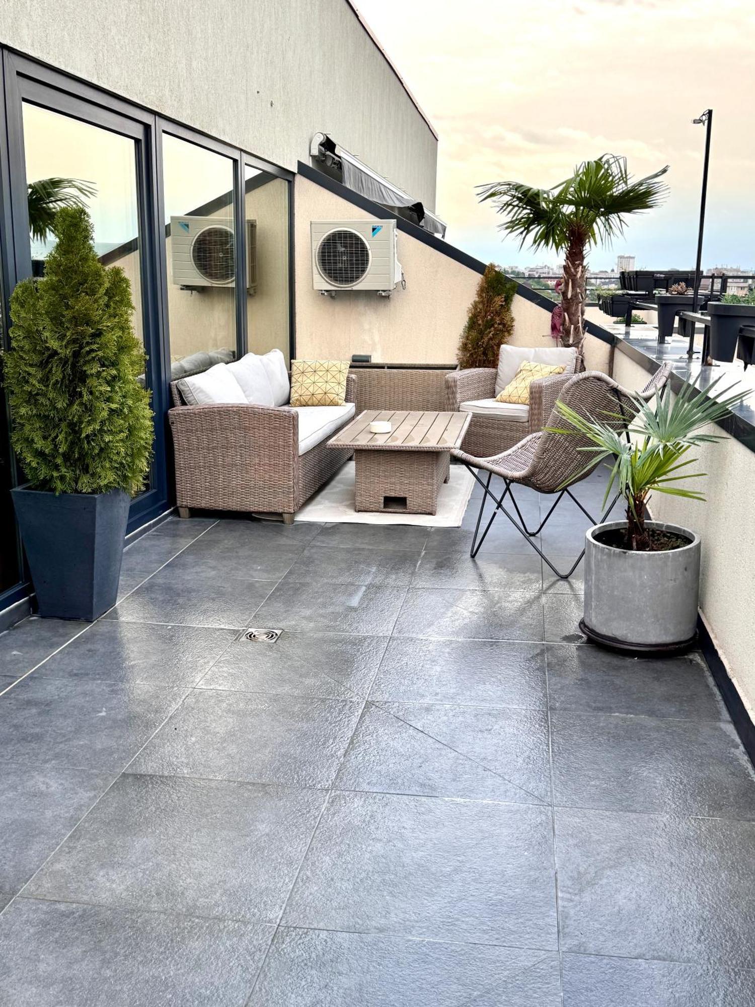 Penthouse Exclusive View , Iasi Apartment Bagian luar foto